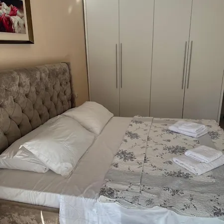 Apartment Helen Sarandë